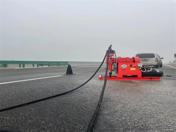 龙湾镇马路路基路面开裂下沉注浆加固灌浆